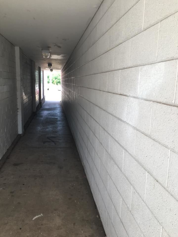 Alleyway 2.jpg